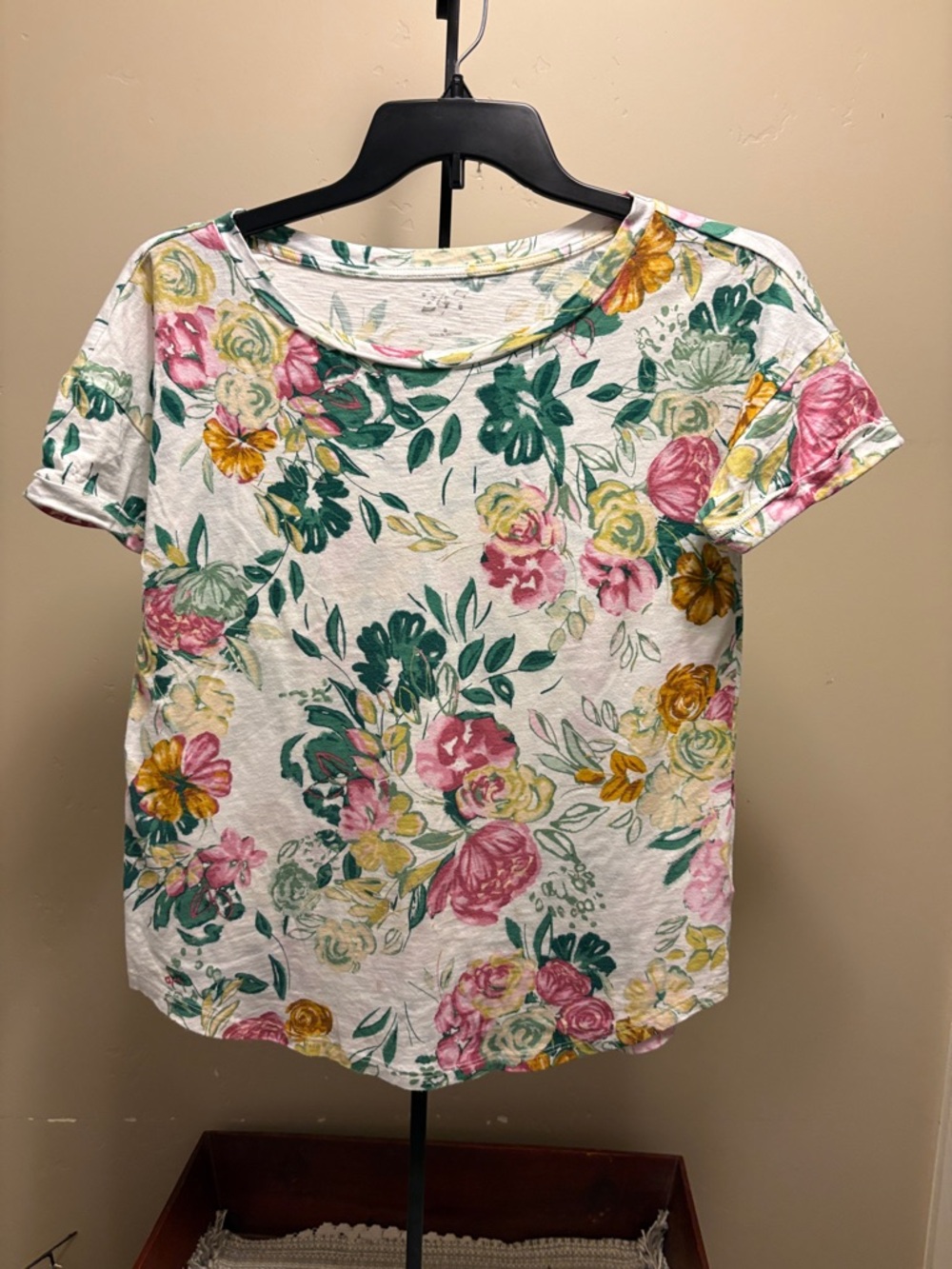 Maurices 24/7 short sleeve round neck shirt.